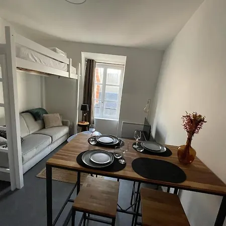 Studio Cosy Hypercentre Апартаменты *